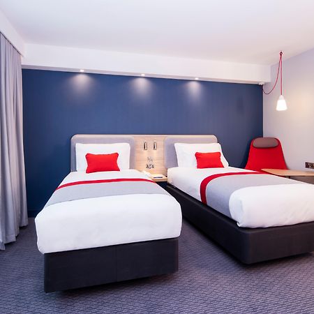 Holiday Inn Express - Manchester - Traffordcity By Ihg Urmston Eksteriør billede