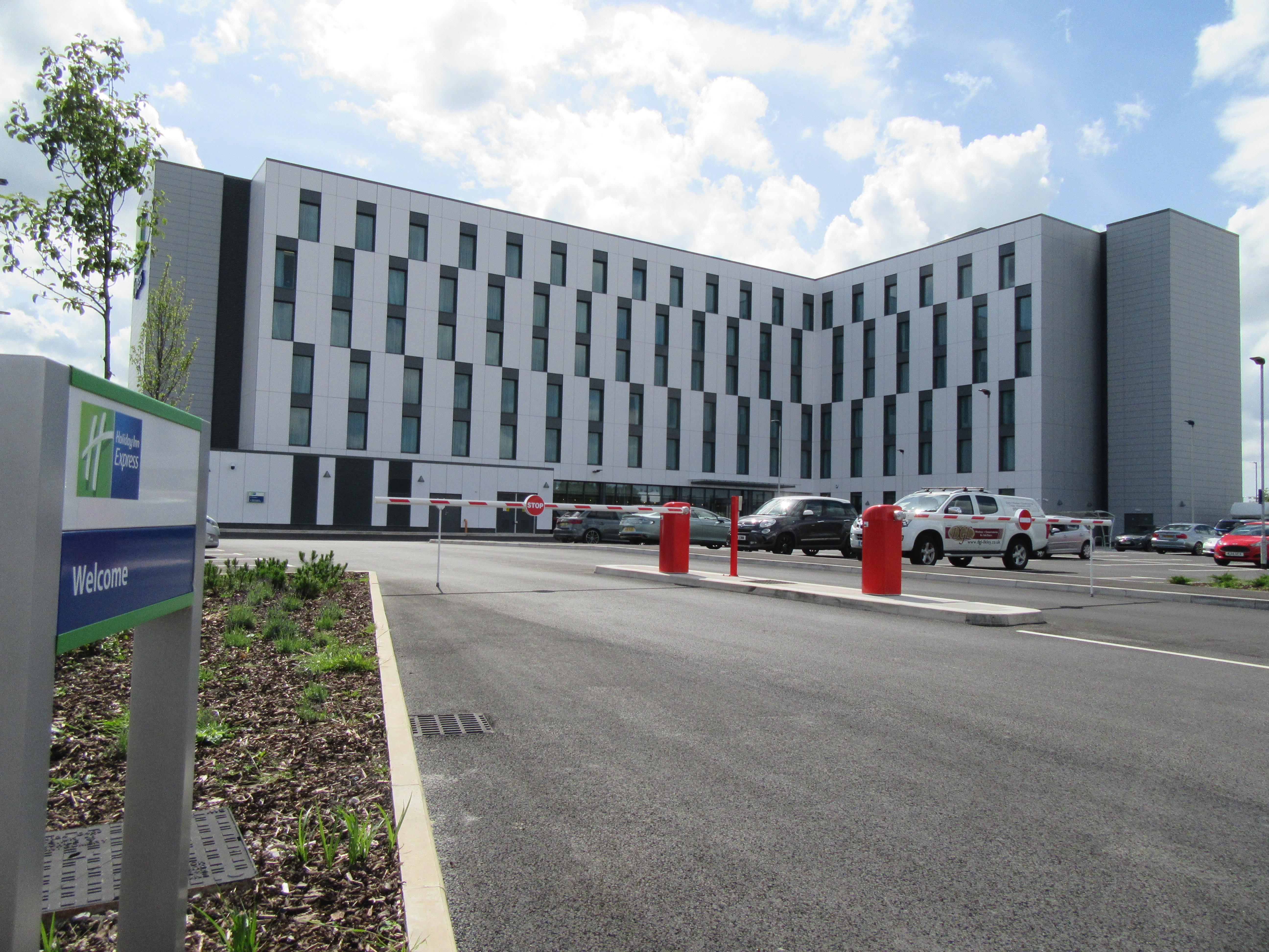 Holiday Inn Express - Manchester - Traffordcity By Ihg Urmston Eksteriør billede
