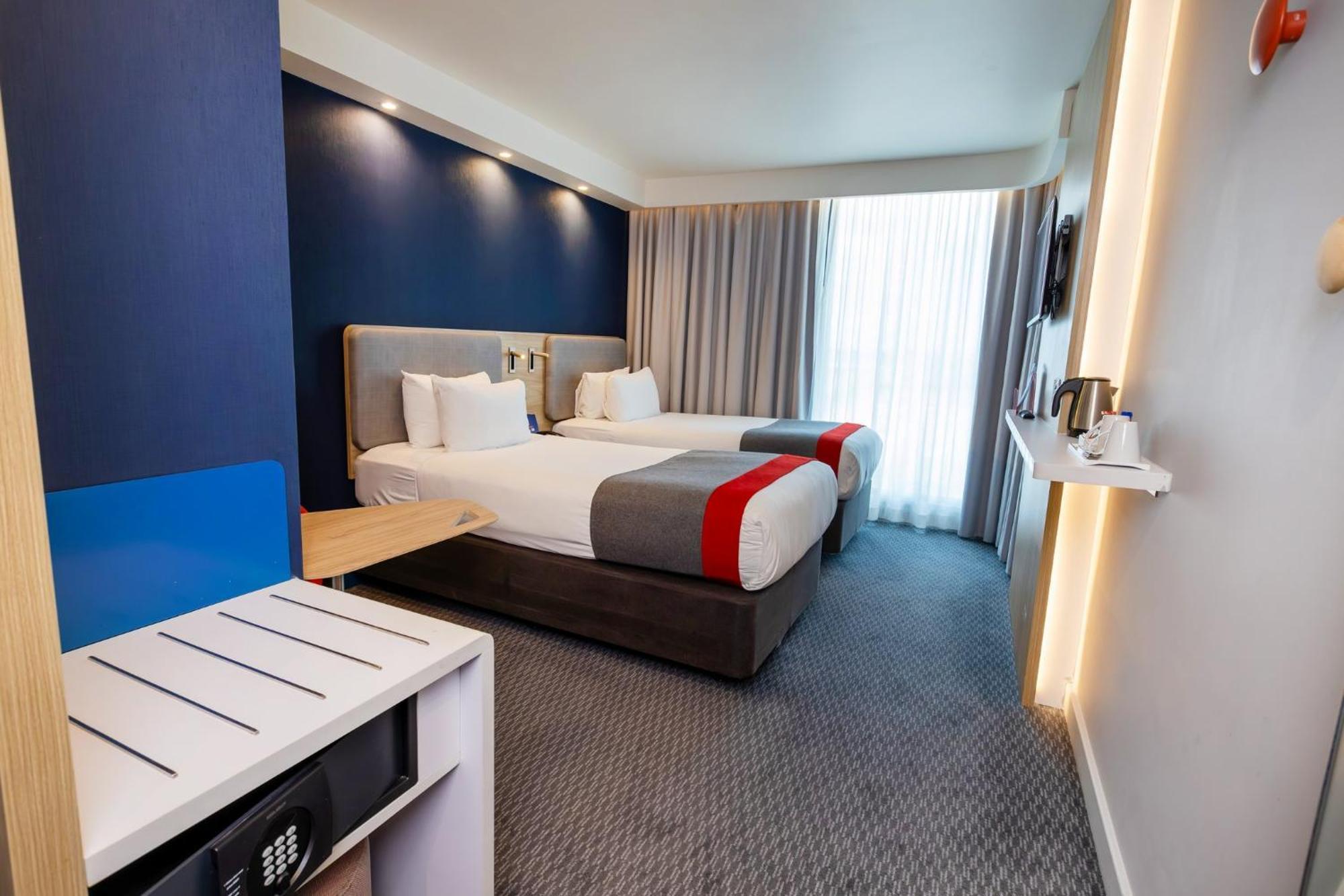 Holiday Inn Express - Manchester - Traffordcity By Ihg Urmston Eksteriør billede