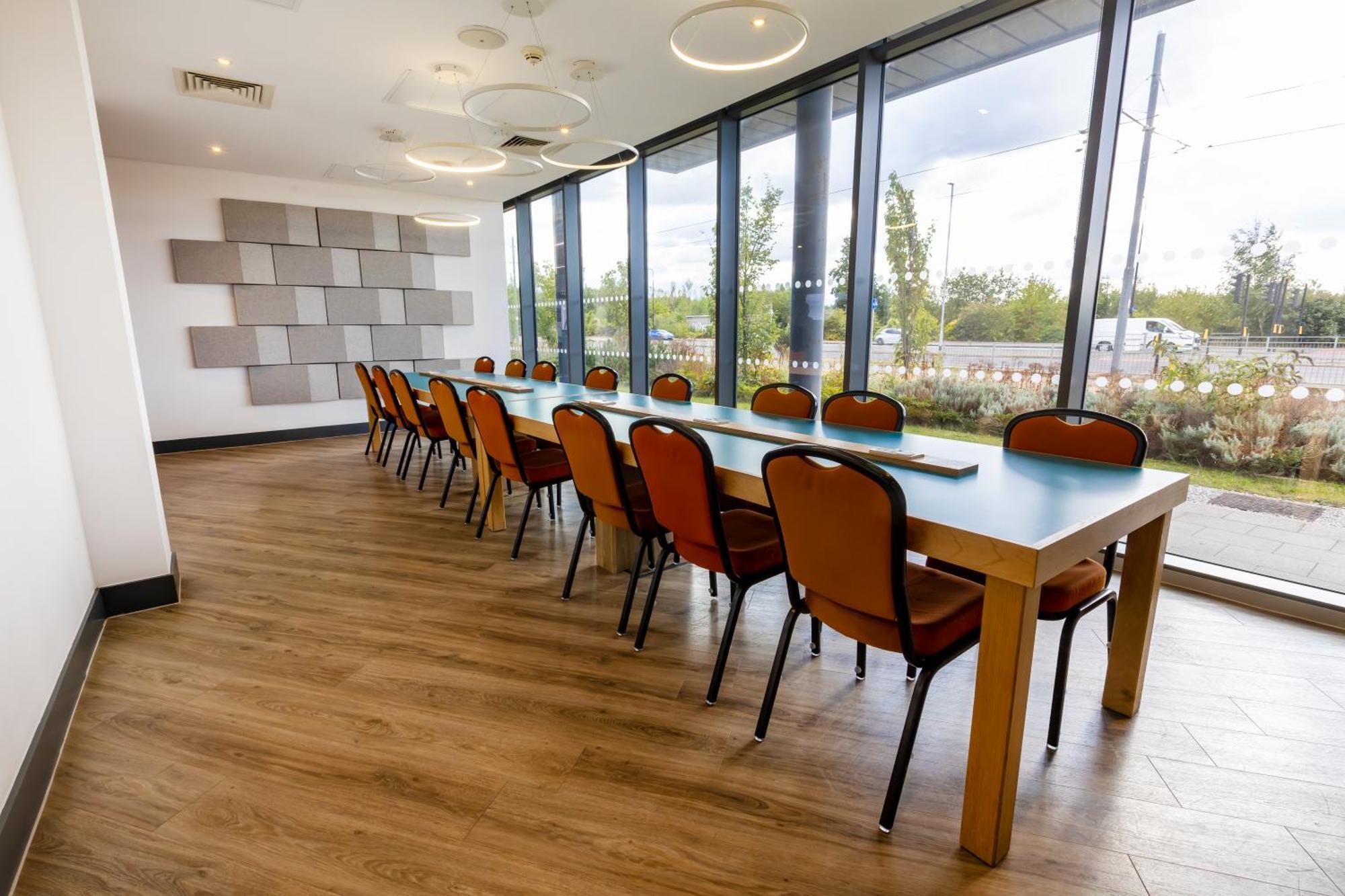 Holiday Inn Express - Manchester - Traffordcity By Ihg Urmston Eksteriør billede